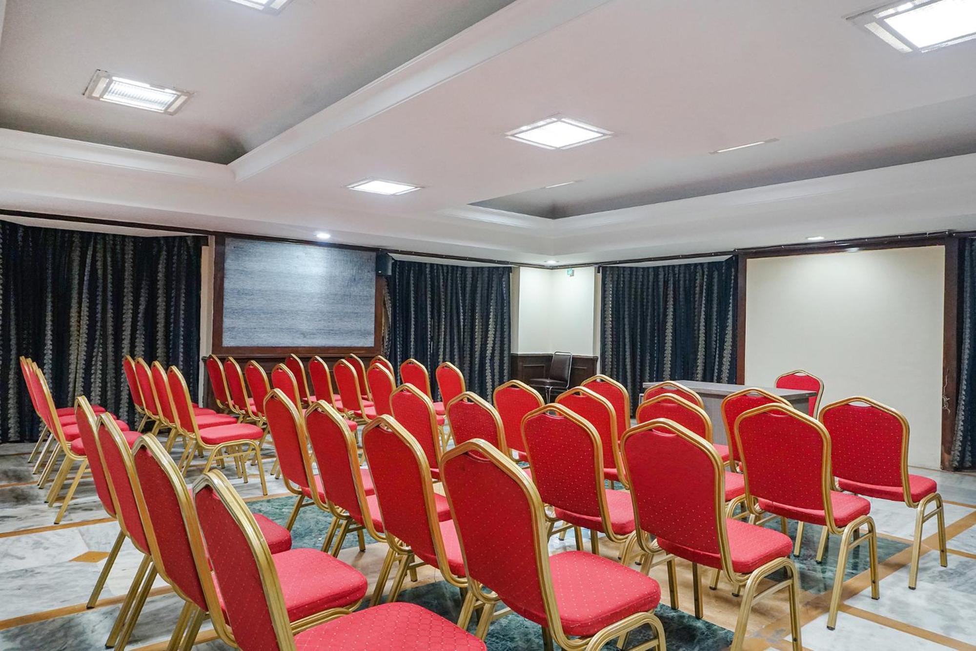 Fabhotel Prime Sukhsagar Resort Lonavala Buitenkant foto